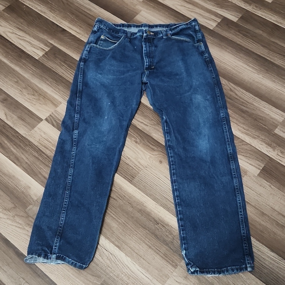 Wrangler Darkwash Jeans Size 38 x 32